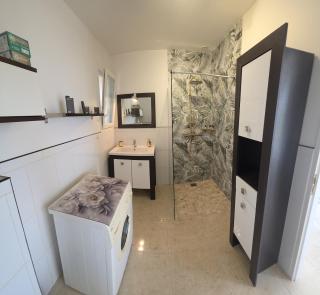 Maison rénovée avec terrasse et jardin privé, aéroport et Aix-en-Provence à 15 minutes - 7
