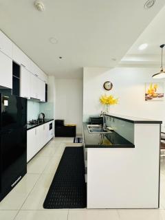 Tresor Cozy Apartment In Saigon Central - 2
