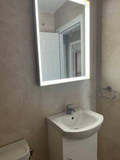 Apartment 3, Clifden Bay Apartments - 1