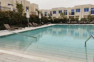 Damac Hills 2 Villa Pool Front + Waterpark Access - 9