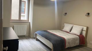 Appartement proche du centre de Chaudes-Aigues - 1