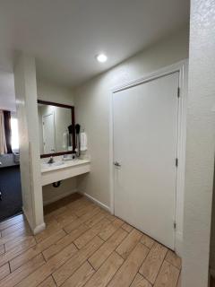 Ramada by Wyndham Draper, Utah - 3