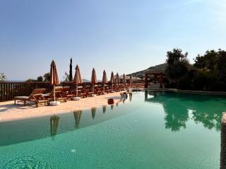 Asfiya Sea View Hotel - 4
