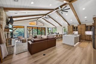 Lake Views, Big Deck, Hot Tub, Fire Pit, Game Room - 6