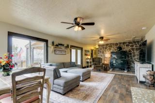 6-Bedroom, 2-Bath Cabin 4 Mi From Fishlake, UT - 4