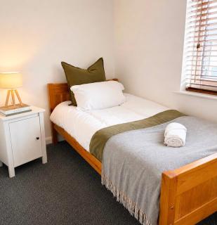 Hartlepool 4BR Stay Long Stay Contractor Deals - 3