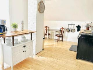 Fin's Studio, Fundy Park - 6