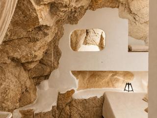 La Cueva De Orel - 2