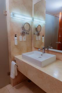 Sheraton Leon - 4
