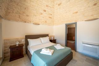 Villa Smeraldo with private pool and stone vaults - 2
