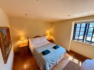 Meadow Cottage - 2
