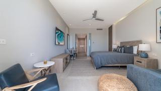 One 301A : Oceanfront Luxury Suite with Stunning Views - 5