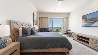 One 301A : Oceanfront Luxury Suite with Stunning Views - 4