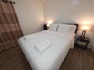 Comfortable 4BR Home for Families & Groups - 9