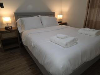 Comfortable 4BR Home for Families & Groups - 7