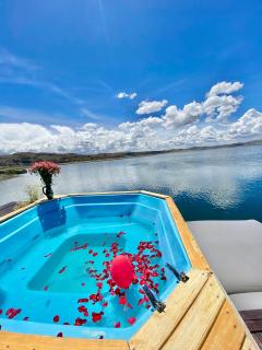 Titicaca Beluxia Peru - 2