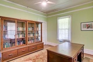 Walk to Downtown Fairmont! Family Home w/ Yard - 3