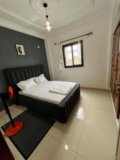 Western Suites - 9