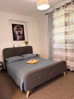 Renate House - 6