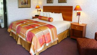 Magnuson Hotel Howell/Brighton - 1