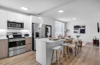 Central Location 2BR 2 BA #101 - 8