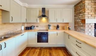 Red Squirrel Lodge - 1