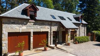 Red Squirrel Lodge - 8