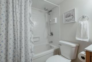 The Orange Bean | 1 Bed 1 Bath - 1