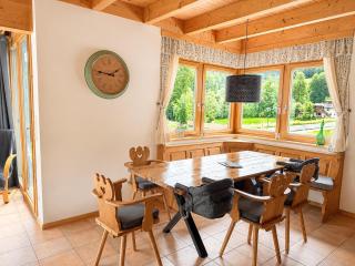 Gipfelruhe-ganzes Ferienhaus mit Sauna, Garten & Spielzimmer- Ramsau am Dachstein - 3