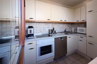 Ferienwohnung am Chiemsee mit traumhaftem Seeblick, Balkon und Garage - 4