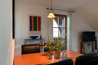 Ferienwohnung am Chiemsee mit traumhaftem Seeblick, Balkon und Garage - 3