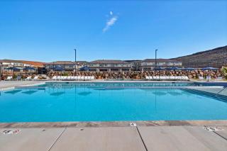Dog Friendly, Pool, PickleBall, xBox - Close to Zion - 1