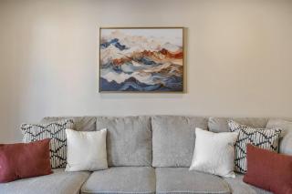 Golden Gem with Views, 86" Smart TVs, Pool & PickleBall - 1