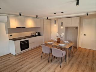A Post, charming and newly renovated apartment in a historic 1851 house near Interlaken - 4