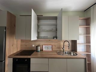 Modern & Spacious One-Bedroom in the Heart of the City - 6