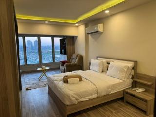 Nile view 2 BR Luxurious apartment in Maadi - 0
