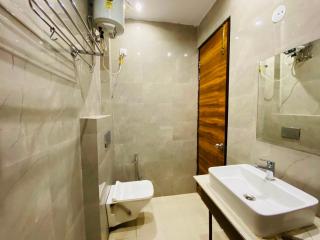 Evia Stayz 5 Min Drive to Railway Station - 5