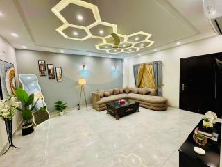DHA Self Check-in Luxe Suites - 6