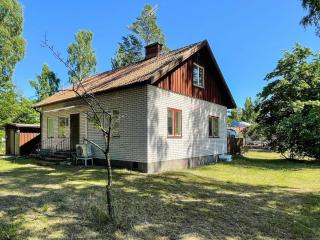 6 person holiday home in Byxelkrok - 1