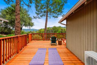 Yosemite Estate - 2 Homes, 2 Hot Tubs, Movie Theater, EV, Mini Golf - 2