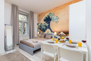 The Great Wave Studio Apartment at Náměstí Míru - 1