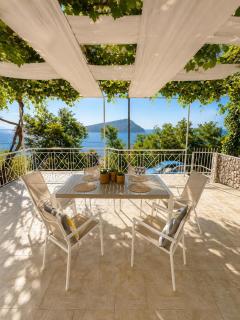 THEONprivehouse - 2