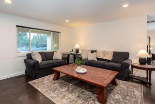 Modern Bend Family-Friendly Home with Fenced Yard - 3