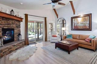 Deschutes Riverhaus Luxury Forest Retreat Hot Tub Near Sunriver Walk to River - 2