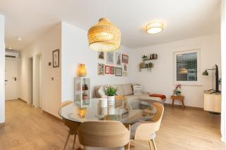 Brand New Trogir City 2-Bedroom Apartment with Garden, BBQ and Parking - 3