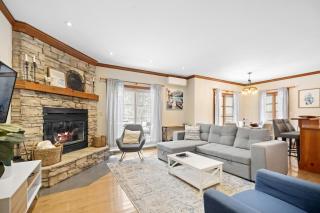 Mountain Top Home- Minutes to Tremblant Village - 0
