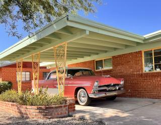 Retro Mid-Century Tucson Home with Vintage Style - 8