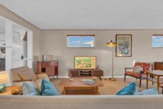 Retro Mid-Century Tucson Home with Vintage Style - 1