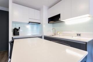 Modern 1BR Flat in Prime Location Ricardo Lyon - 3