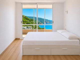 ⭑ Sea views + private beach. What else? ⭑ - 6